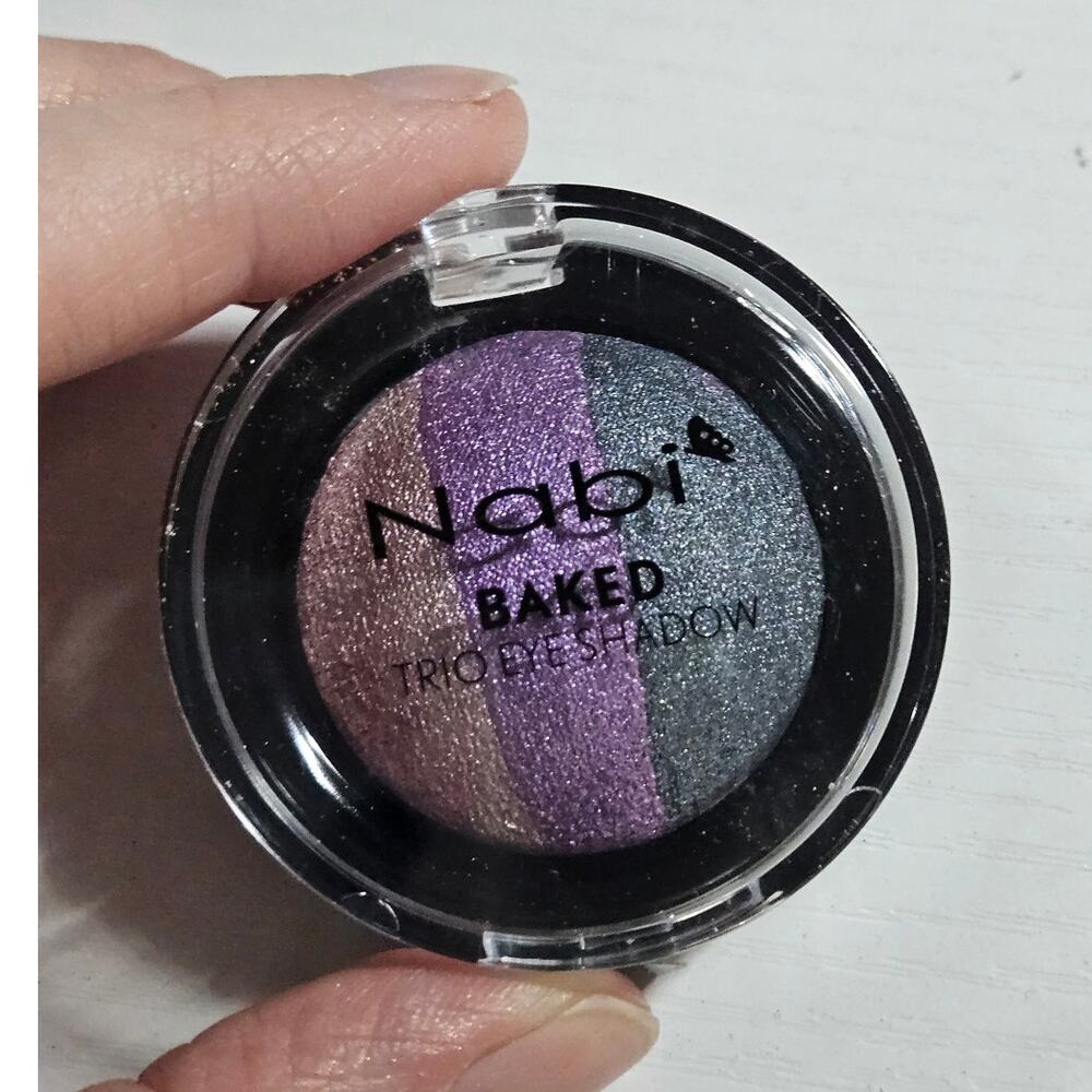 Nabi Baked Trio Eyeshadow Purple ~ NEW